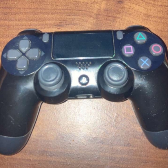 Ps4 controller - Picture 3 of 3